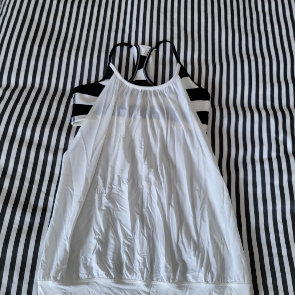 Lululemon  L yoga tank